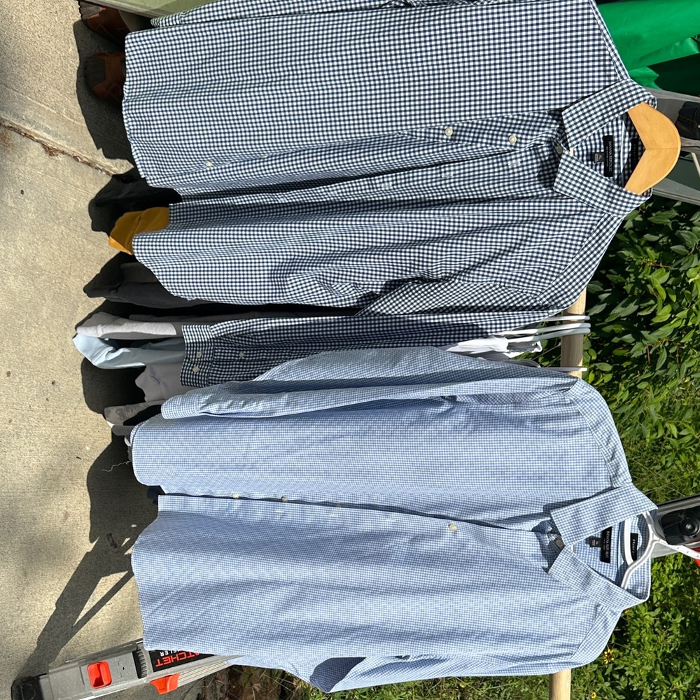 Banana Republic Men’s Dress Shirts Button Down XL Lot of 2
